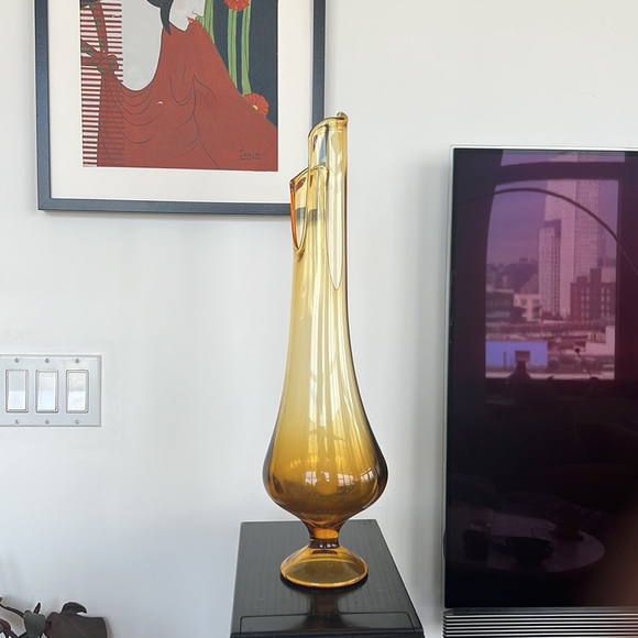 Amber vase
